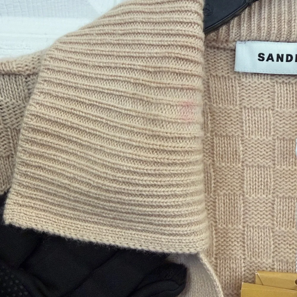 Numae Collared Sweater - Picture 7 of 7